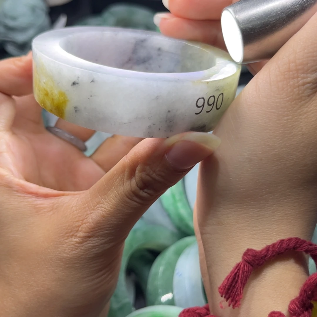 未镶嵌翡翠手镯定制翡翠