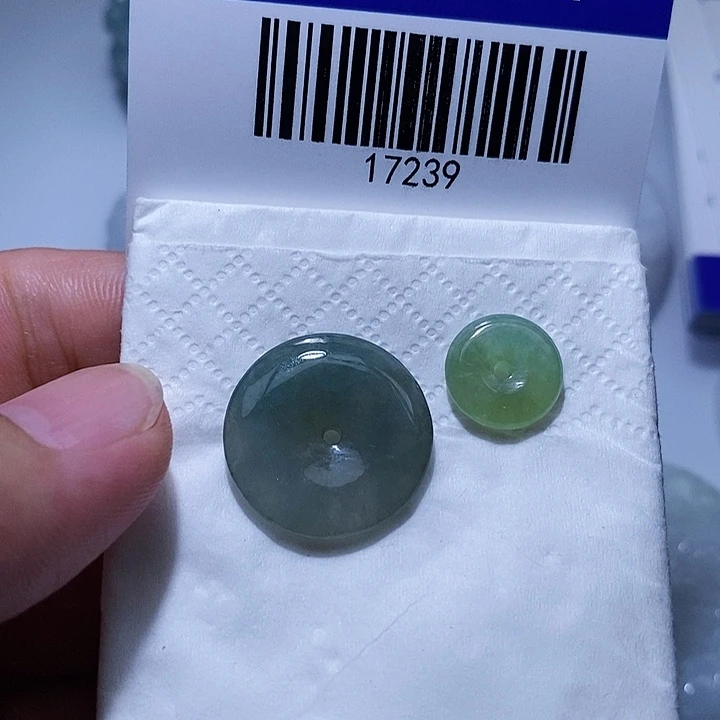 翡翠未镶嵌颈饰天光墟翡翠市场现金代购