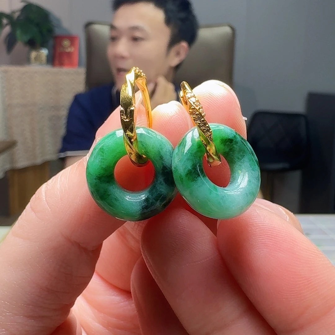 翡翠未镶嵌耳饰天然