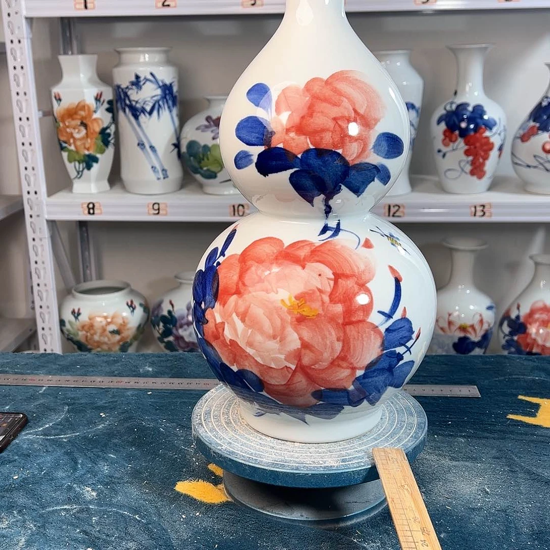 摆件景德镇陶瓷葫红牡