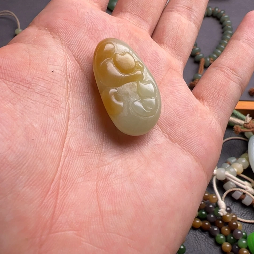 和田玉（糖玉）未镶嵌手链