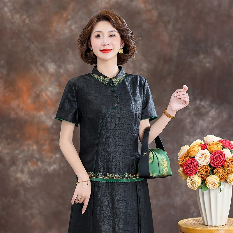 齐黛新中式龟纹香云纱上衣女2025新款复古刺绣显瘦妈妈装真丝衬衫