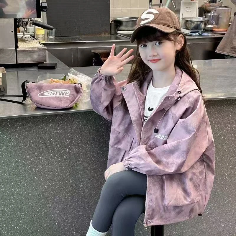 女童冲锋衣外套春款秋装新款洋气女孩连帽儿童上衣韩版春秋中大童
