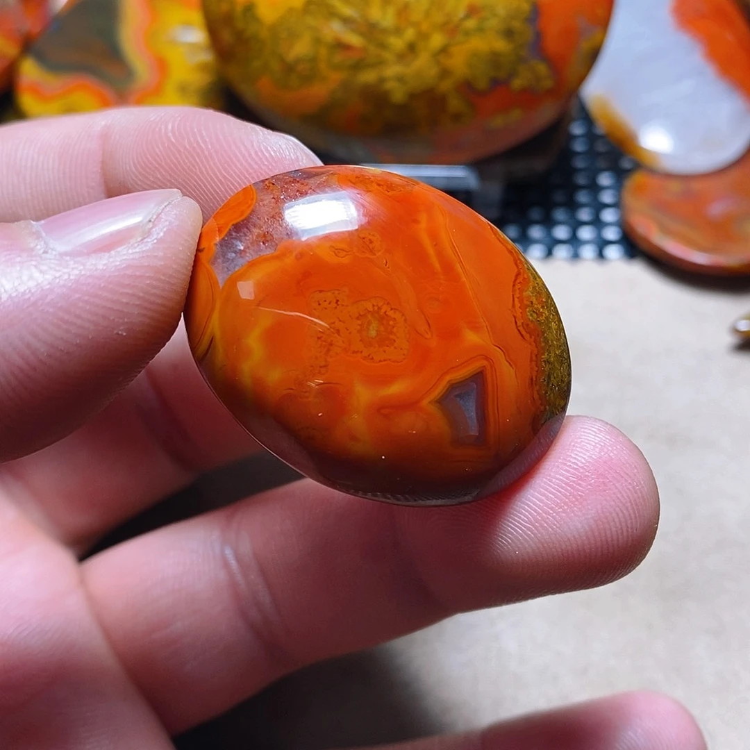 玛瑙/玉髓颈饰未镶嵌悟*