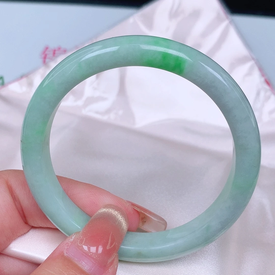翡翠未镶嵌手镯2652正54