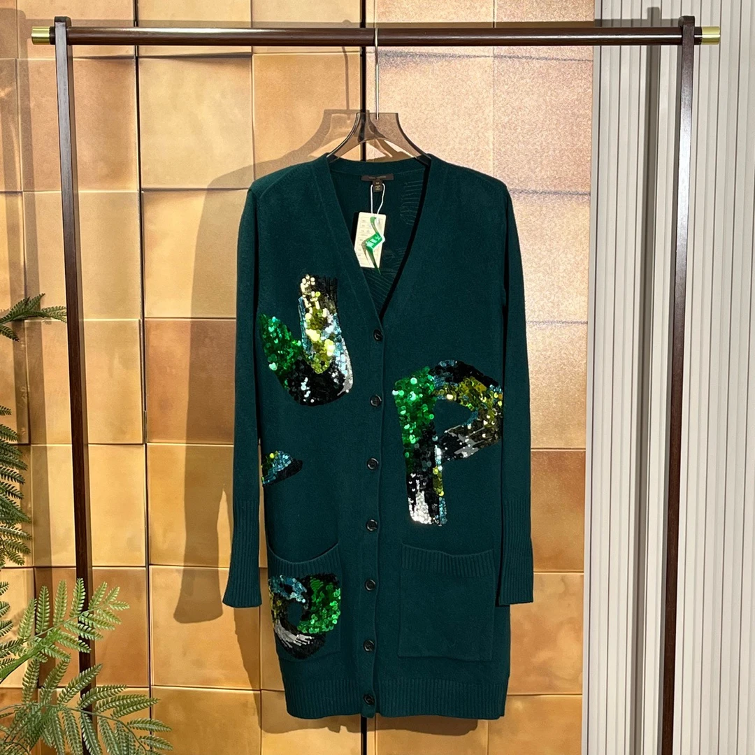 Louis Vuitton重工秀款亮片字母logo长款羊毛开衫/m码/99新/25345