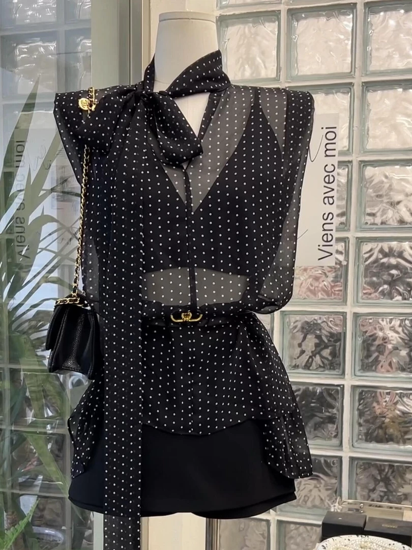 2025夏季穿搭一整套女高级感薄款波点无袖衬衫黑色高腰半裙两件套