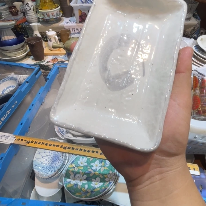 瓷片✨***i箱なしでいいので お値下げ可能でしょうか？