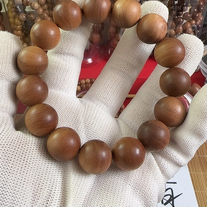 木檀香木……………….1.5瑕疵