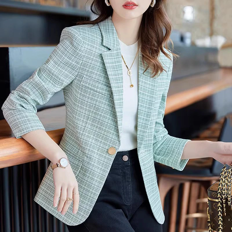 气质女装2025年新款春季时尚法式高级感小个子爆款职业西装短外套