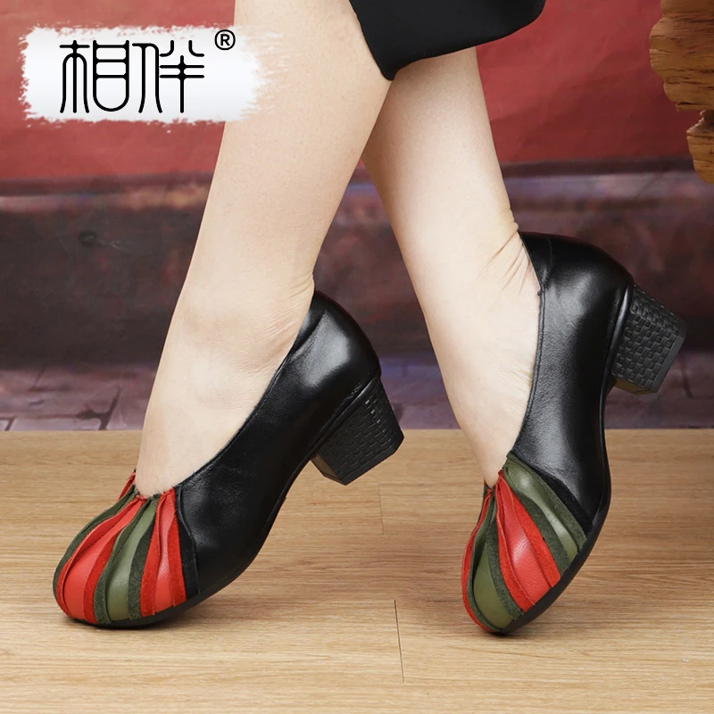 相伴复古手工女士单鞋国风中老年粗跟拼色中跟鞋妈妈鞋53112
