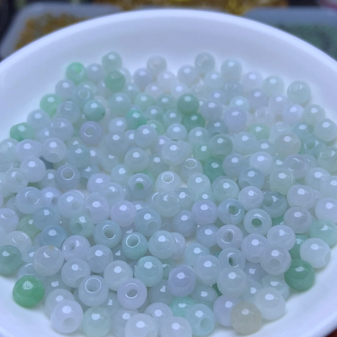 未镶嵌手链翡翠卡5.5大孔绿白100个