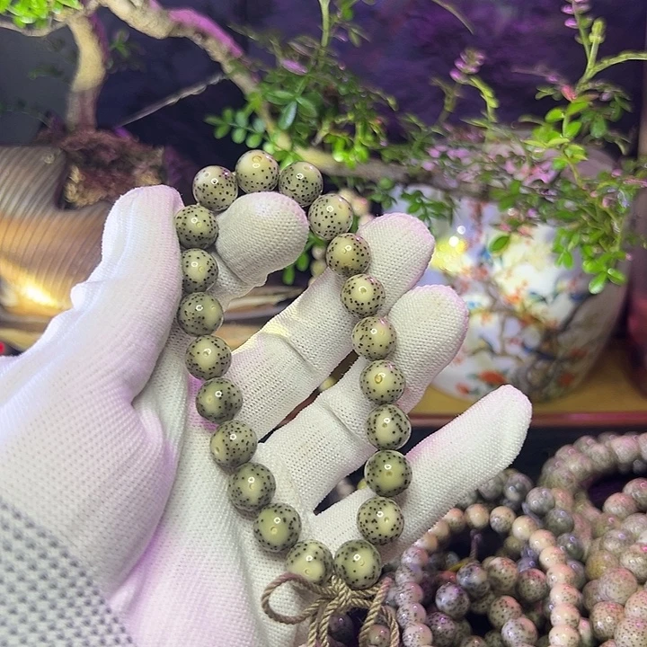 起***ゾ手串星月菩提海南原生态