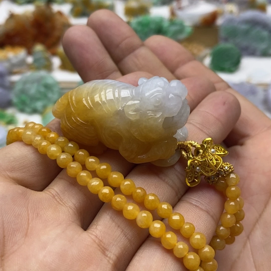 翡翠未镶嵌颈饰翡翠