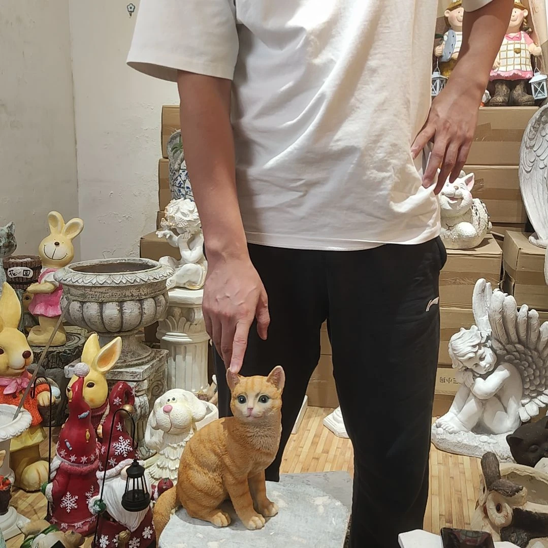 合成树脂橘猫摆件