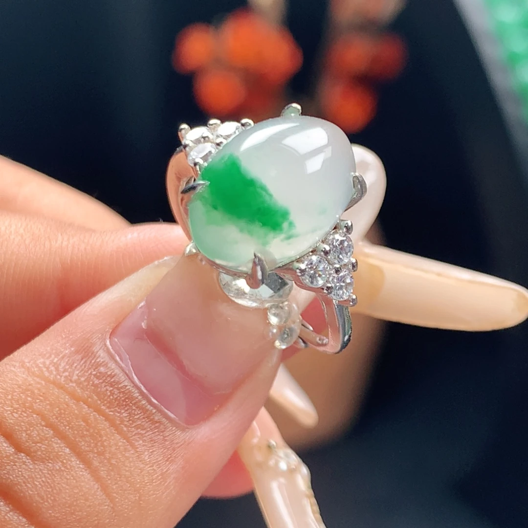 苍***月未镶嵌戒指石英质玉