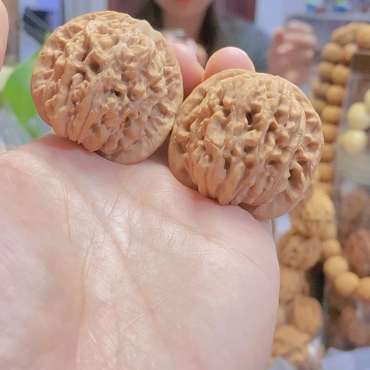 【闪购商品】文玩核桃把件40.5四座楼