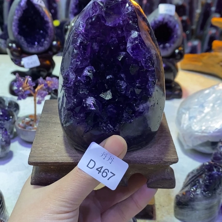 水晶摆件未镶嵌N****e摆件