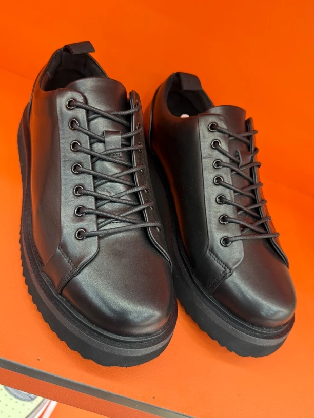 秋季商务皮鞋休闲鞋轻便厚底系带单鞋休闲皮鞋黑色