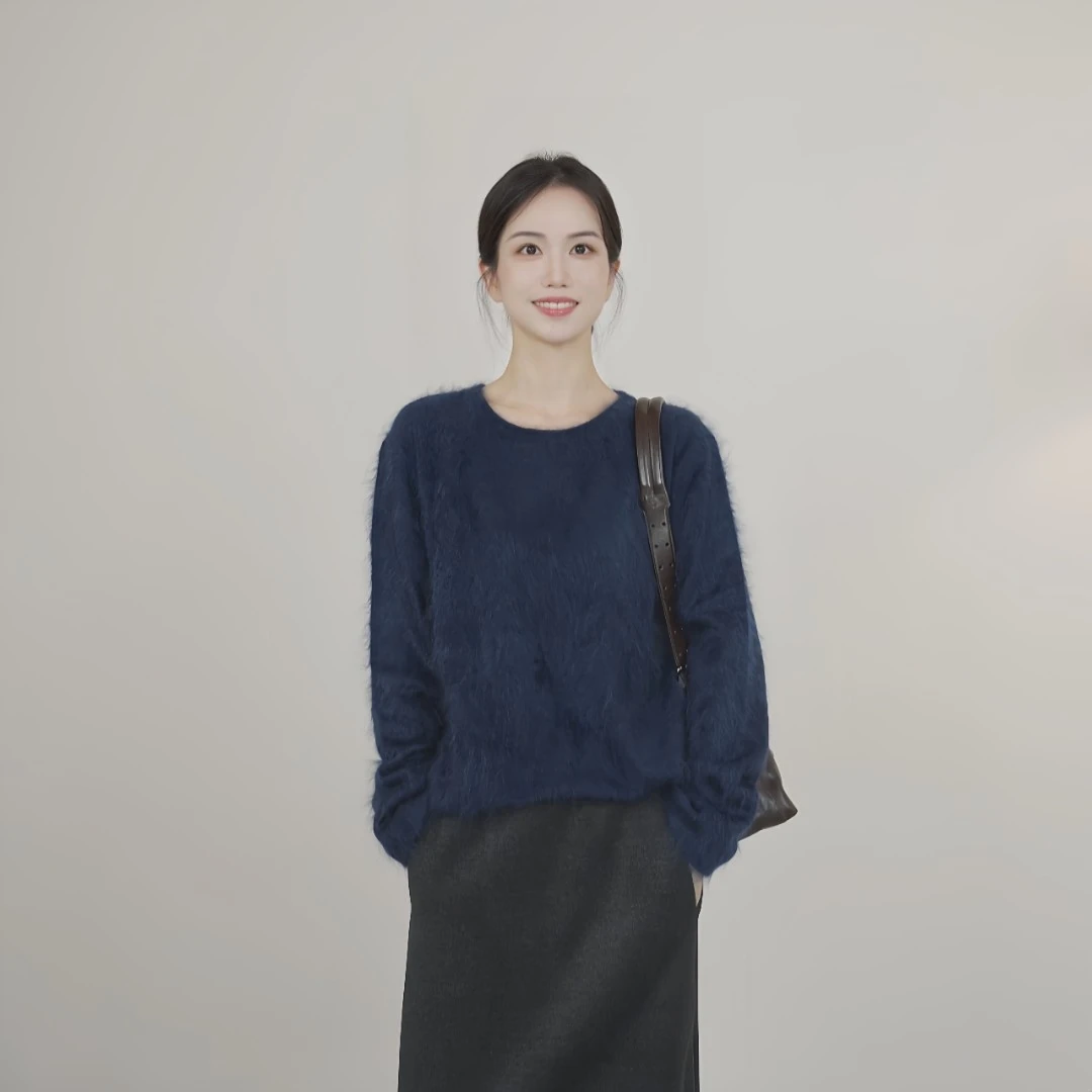 小禾【蓝眼泪】阿尔巴斯绒100山羊绒拉绒圆领保暖亲肤蓬松毛针织衫
