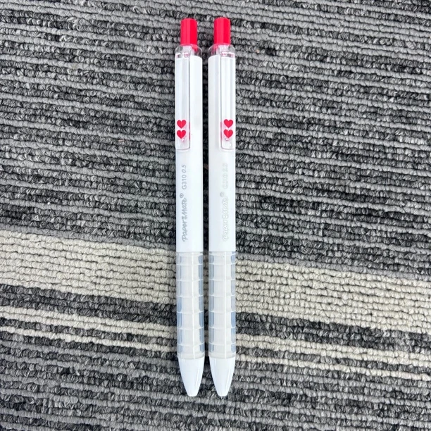 缤乐美中性笔红色310 到手12支以直播间为准 中性笔