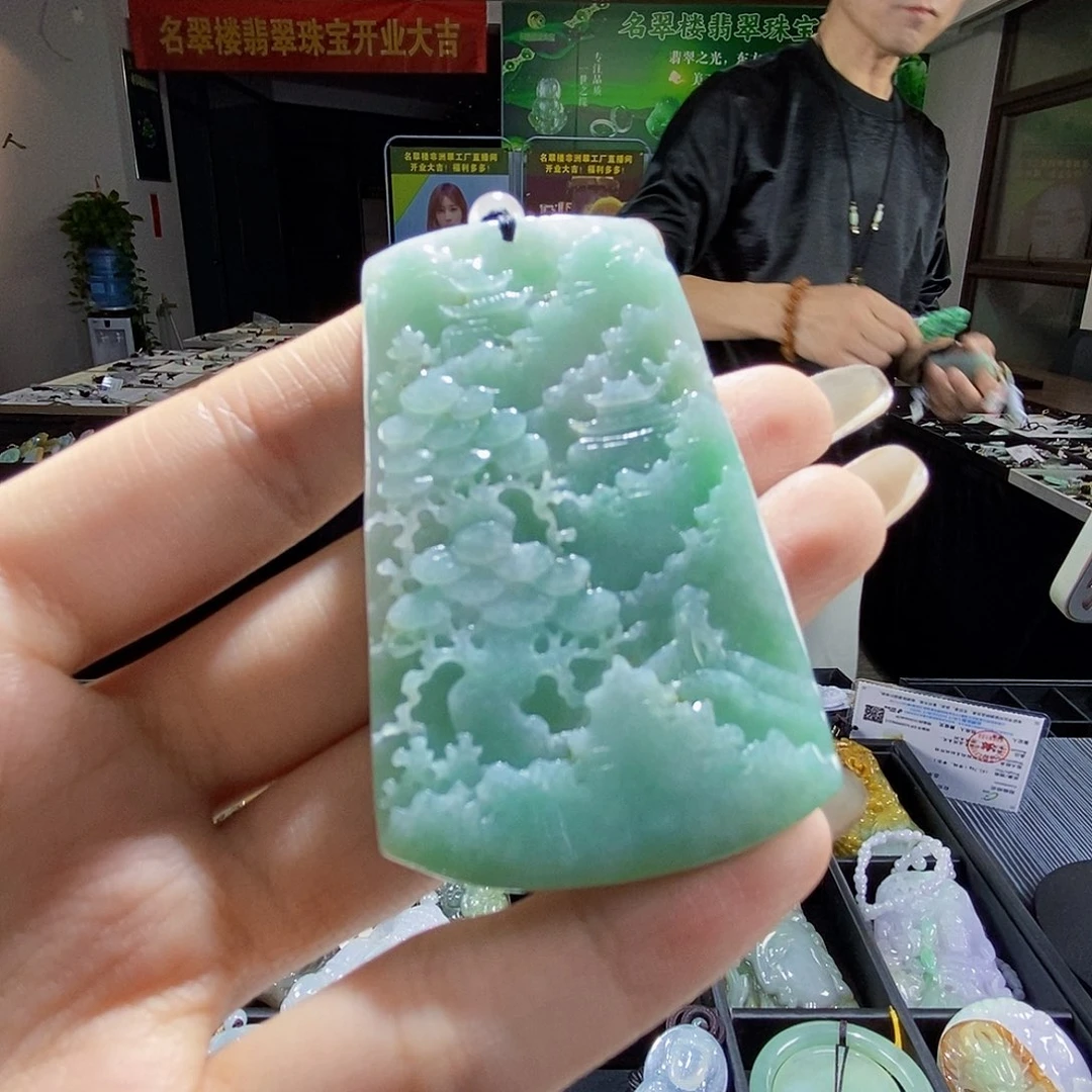 颈饰未镶嵌翡翠翡翠