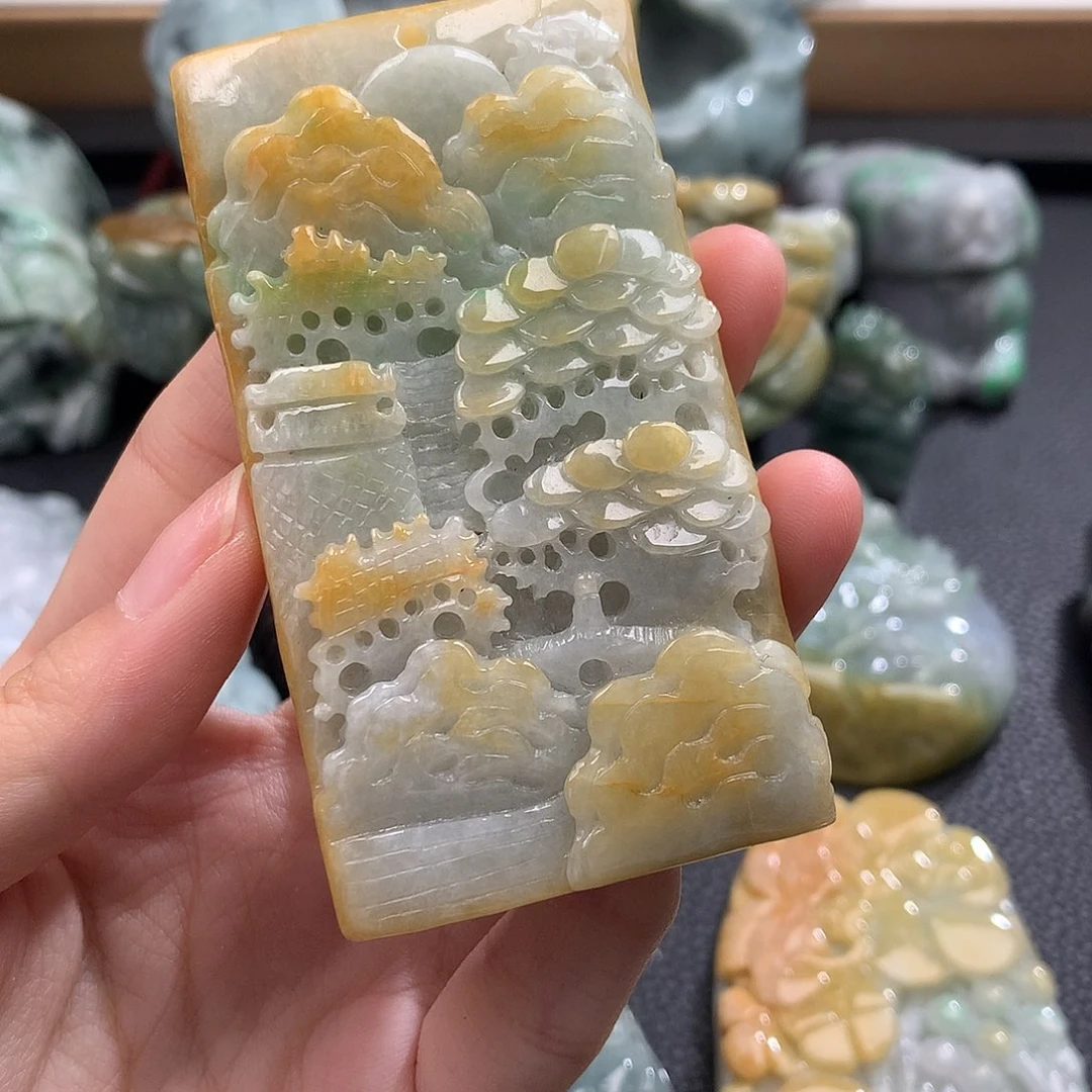 吊坠(不含链)未镶嵌翡翠