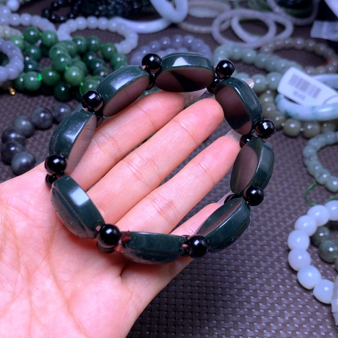 和田玉未镶嵌手串