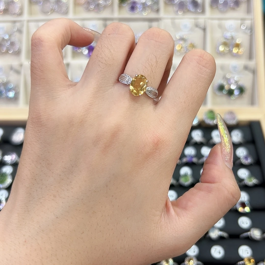 银S925镶嵌水晶戒指