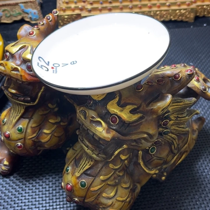 天***平摆件瓷器和陶瓷的