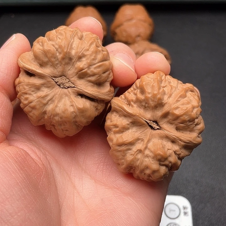 文玩核桃吊坠用****4蛤蟆头