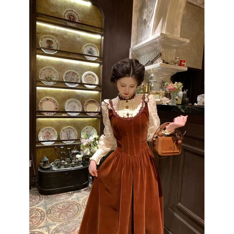 柏林少女法式连衣裙女秋季流行风格女装梨形伯克利裙子