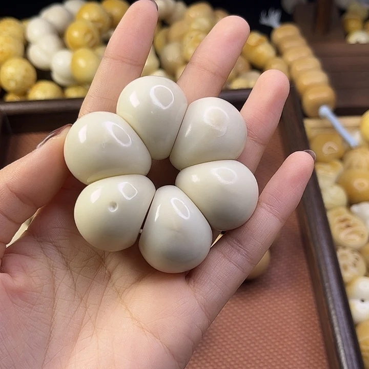 菩提根/象牙果吊坠瑕疵2728+