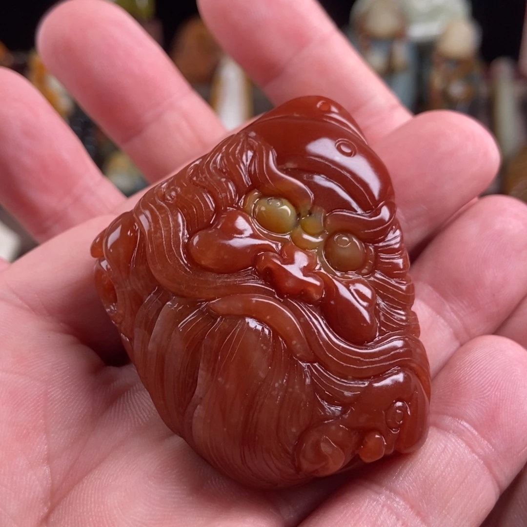 大***牛未镶嵌岫玉手把件