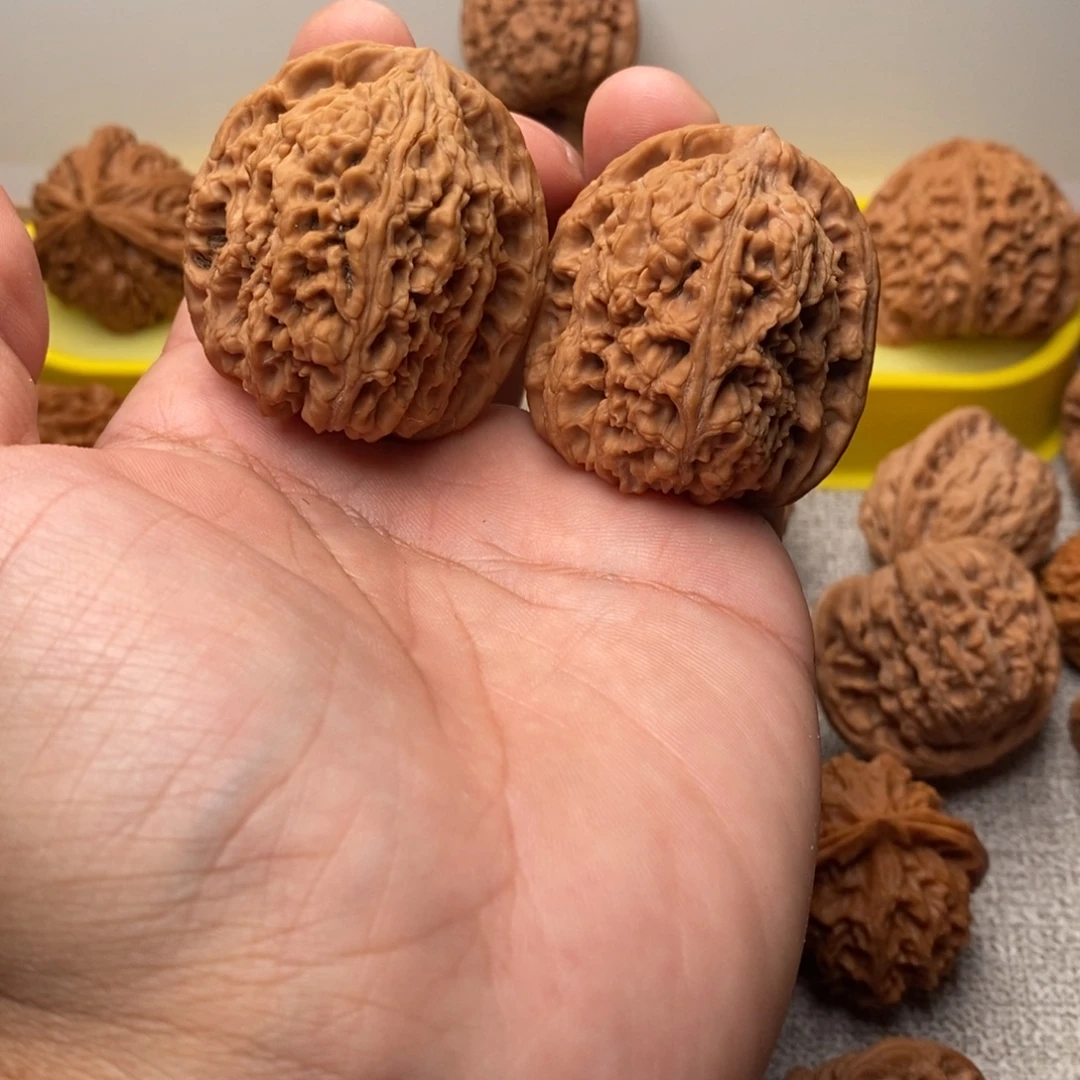 文玩核桃吊坠子弹高炮南疆石42