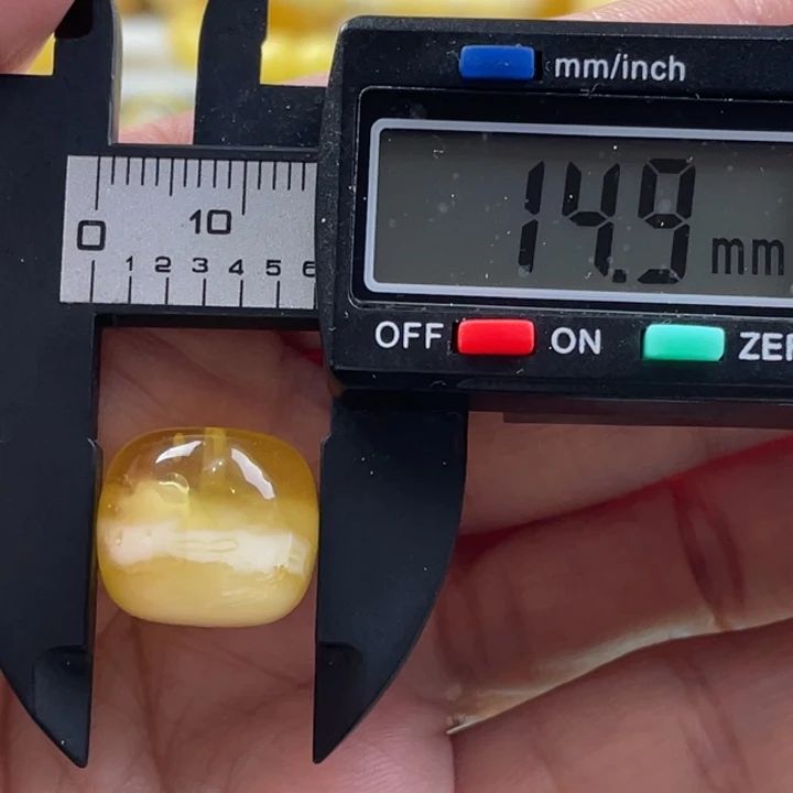 【闪购商品】琥珀裸石未镶嵌12号