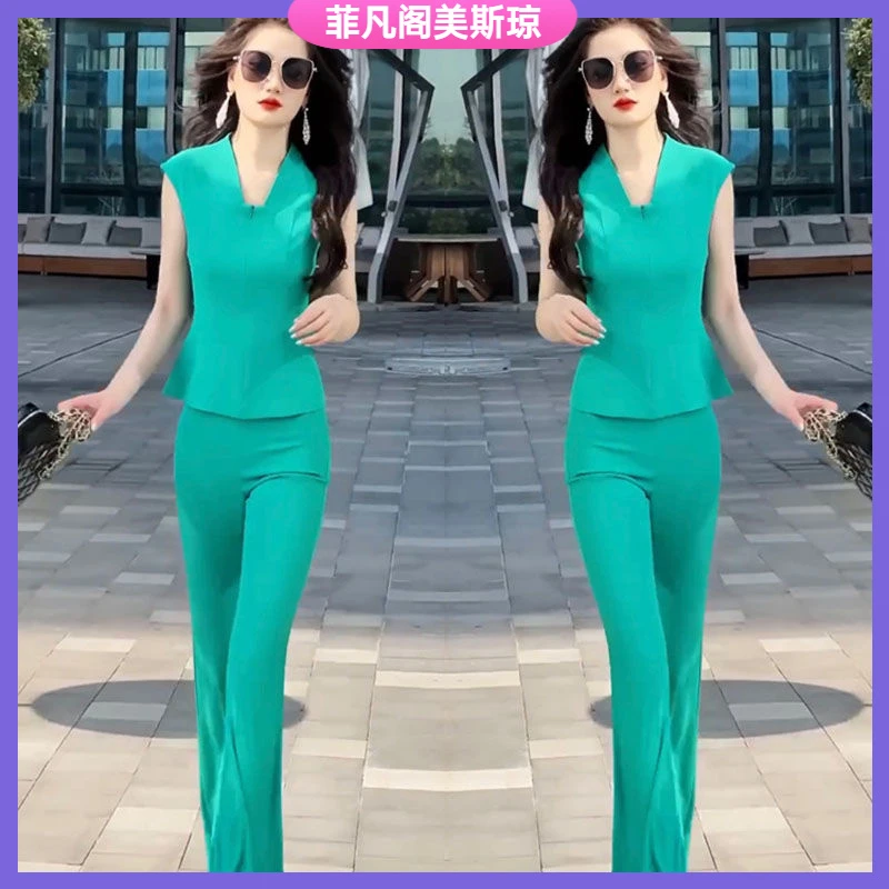 I时尚套装女2025年春夏女神范气质V领显瘦短上衣+微喇裤套装l