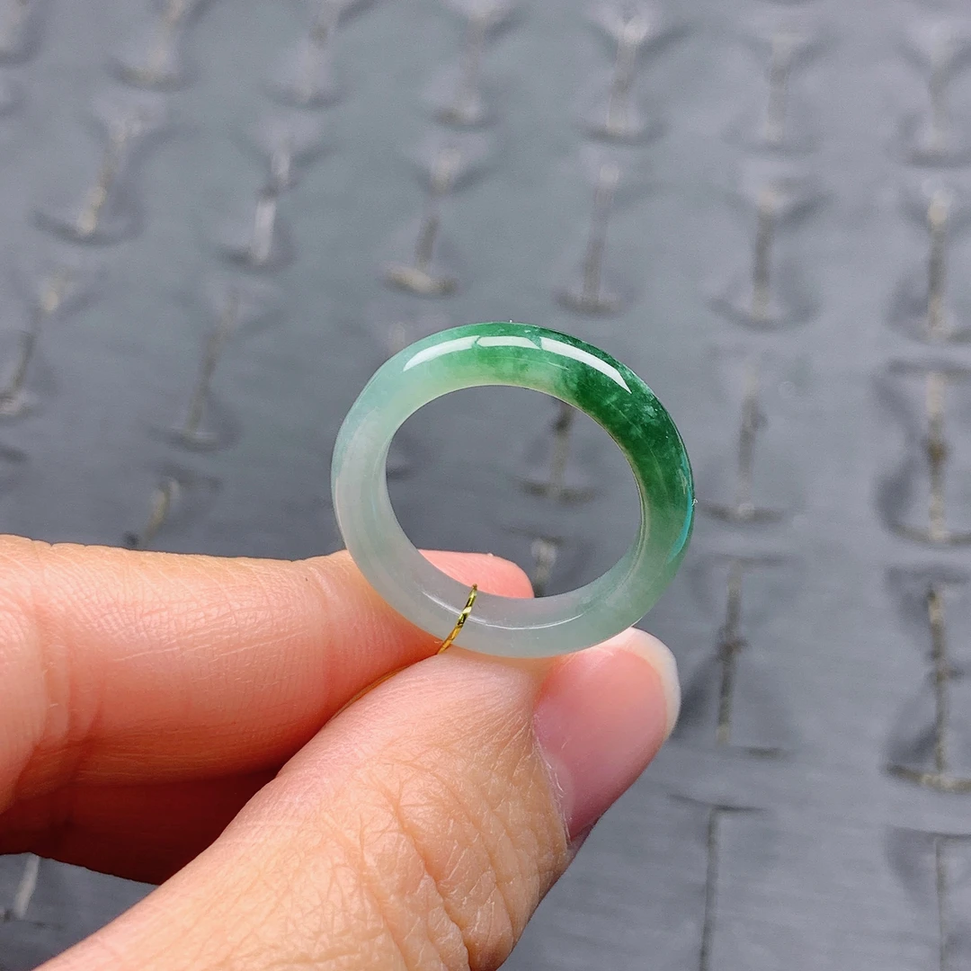 13-14号缅甸天然A货翡翠T610 内径17.1/4.3/3.3mm 飘绿戒指细条
