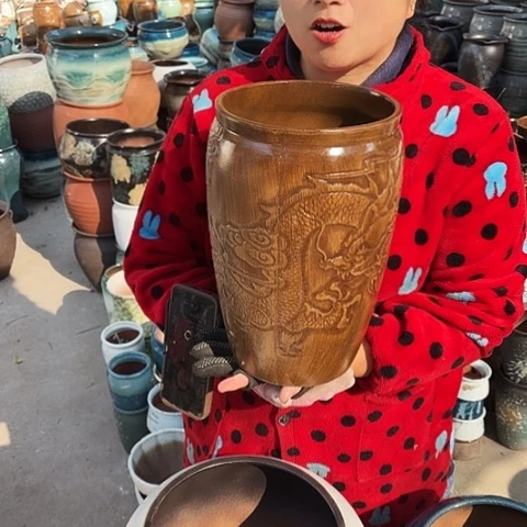 口19高31瑕疵一个盆子。