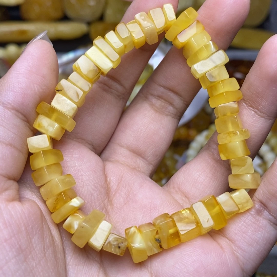 未镶嵌琥珀珠宝奇石