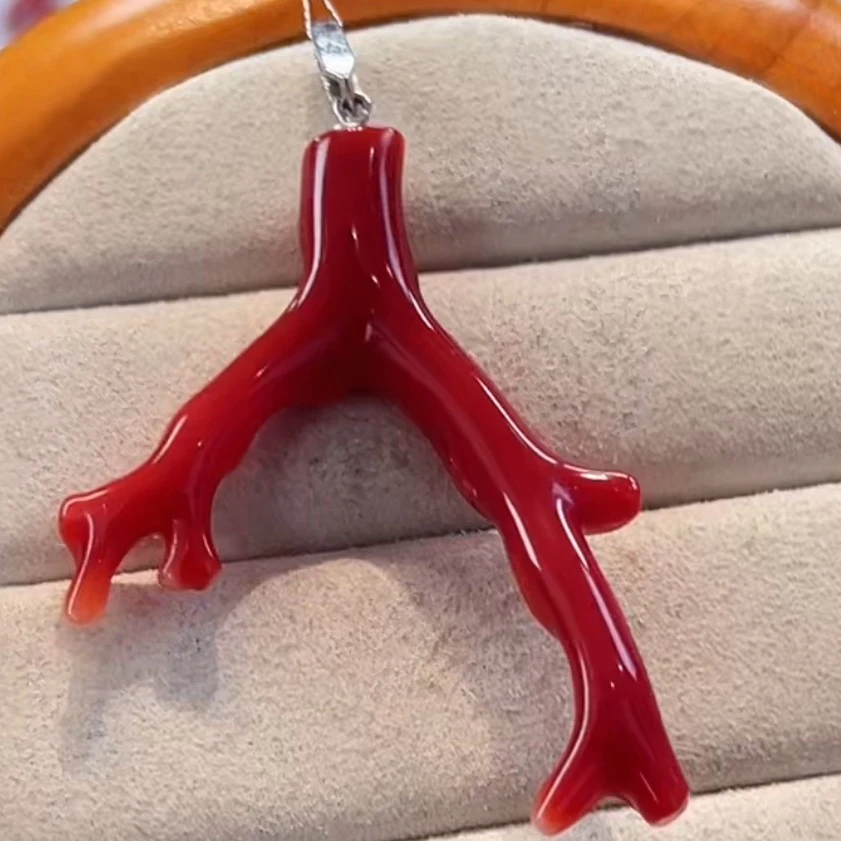 天然宝石红珊瑚吊坠