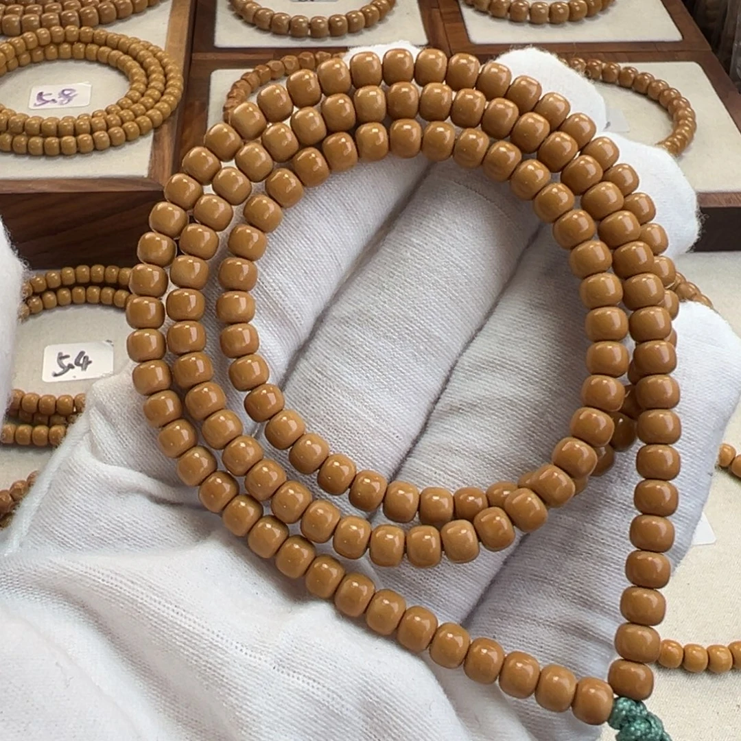 橄榄核手串5.4mm老挝老型108微白