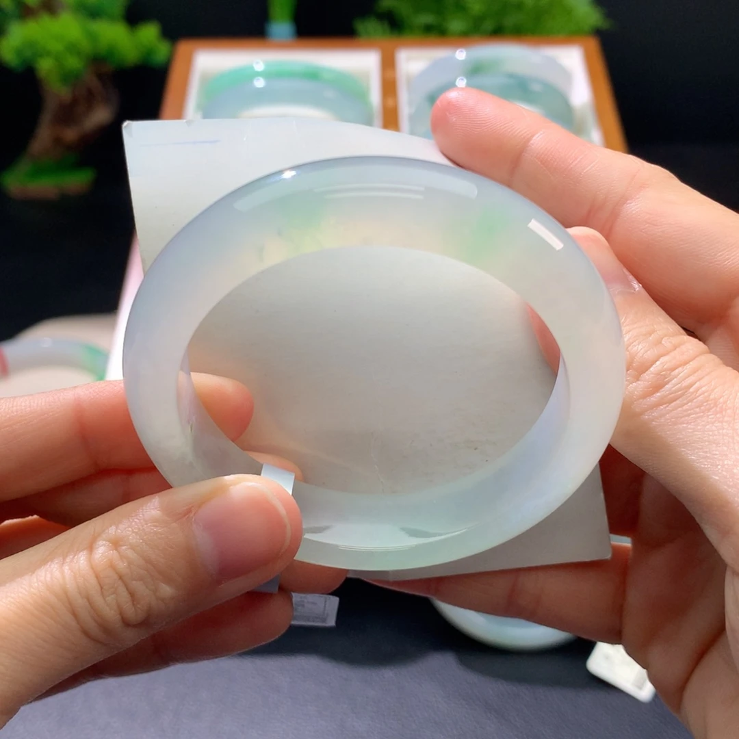 翡翠未镶嵌手镯闪购 25