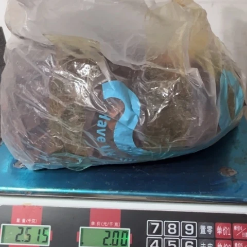 檀香紫檀（小叶紫檀）高****米檀香紫檀边角料5斤