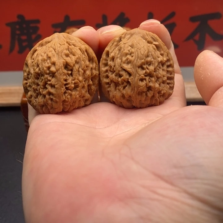 s***o文玩核桃把件南疆