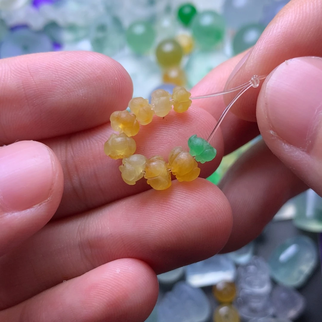 定制翡翠未镶嵌挂件