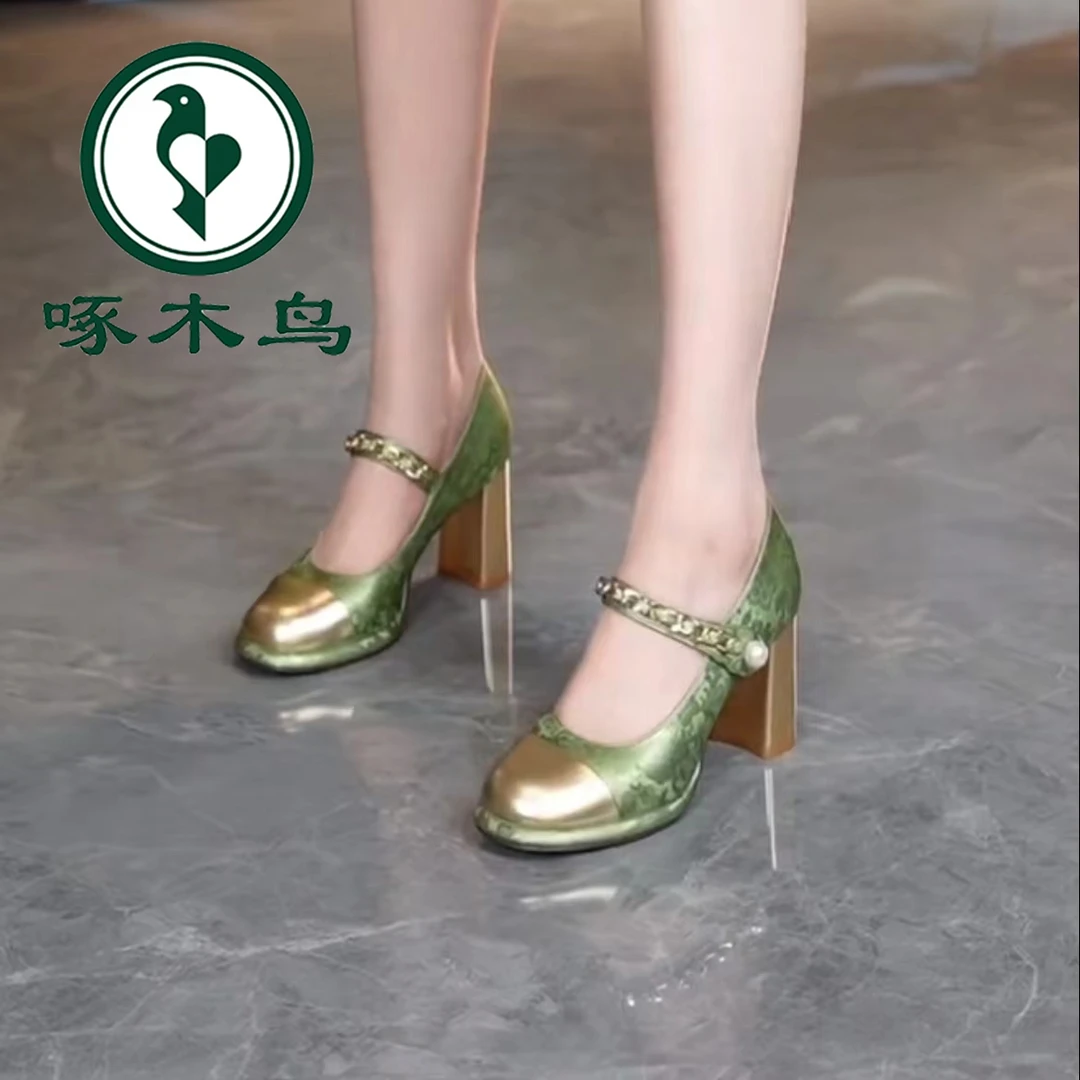 啄木鸟7cm国风绣花玛丽珍鞋女2025年春季新款浅口单鞋粗跟高跟鞋