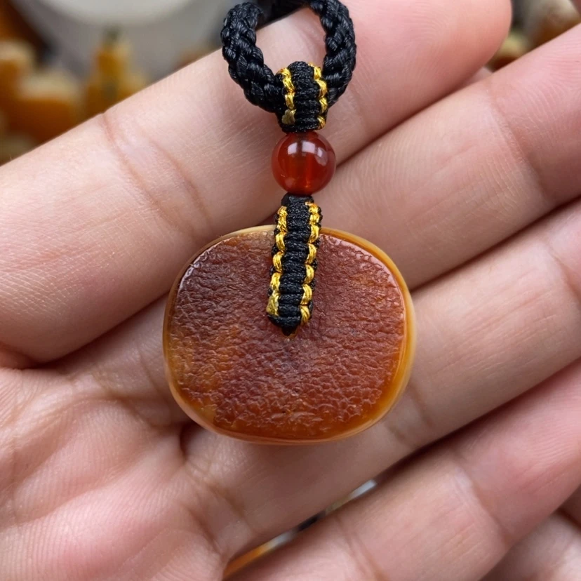 【闪购商品】琥珀颈饰未镶嵌