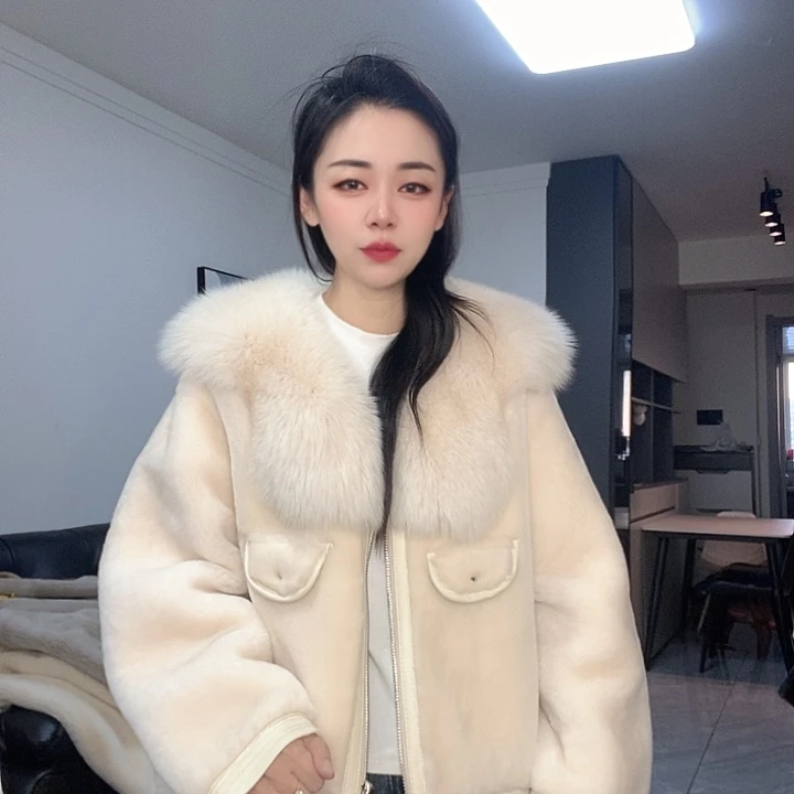 绵羊皮皮毛一体配狐狸毛领130斤内