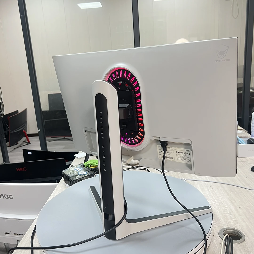 9新 蚂蚁电竞 白色直面27寸IPS2K144hz无边框升降旋转